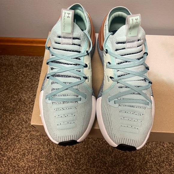 Women’s Under Armour Phantom Hovr 3 - Picture 2 of 6